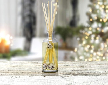 Urban Naturals Frosted Pinecones Holiday Scented Reed Diffuser Oil Gift Set |