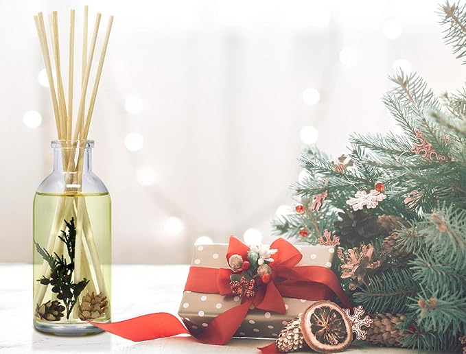 Urban Naturals Holiday Cranberry & Pine Holiday Wreath Reed Diffuser Set