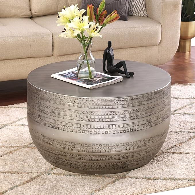Modern Round Aluminum Hammered Embossed Texturing Metal Drum Coffee Table, Hand-Stamped Iron, Boho Accent Cylinder Drum Coffee Table, Cocktail Table, for The Living Room and Bedroom, Silver