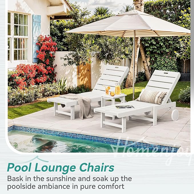 Homenjoy Outdoor Chaise Lounge Chairs with Table, 2-Piece, 26.8” Super Wide Lounge Chair Outdoor, HDPS Pool Chairs with 5 Positions, Patio Lounge Chair with Wheels for Pool,Lawn,Backyard, White
